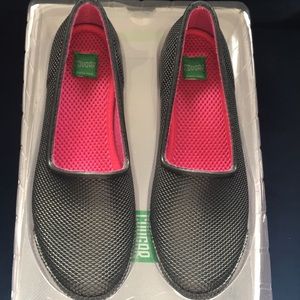 Cougar “Ruby” waterproof rain shoes